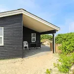Kris - 200m From The Sea By Interhome *
