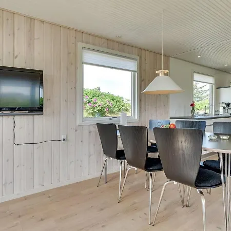 Kris - 200m From The Sea By Interhome Ferienhaus *