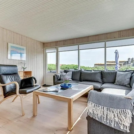 Kris - 200m From The Sea By Interhome Holiday home