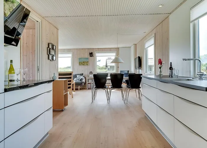 Kris - 200m From The Sea By Interhome Holiday home *