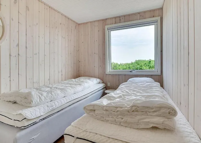 Kris - 200m From The Sea By Interhome *