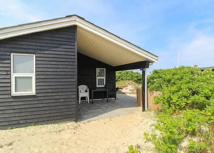 Kris - 200m From The Sea By Interhome *